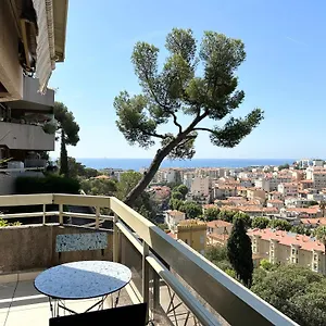 nice-grand-studio-piscine-terrasse-vue-mer.fr-provencehotel.com/